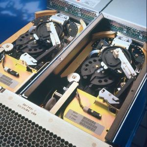 Blick in die Magstar-3590-Laufwerke