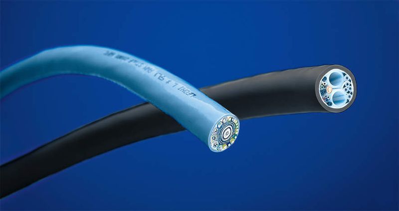 Beispiel: Flachbilddetektor-Kabel Elemente: Zugelemente aus Kevlar, 2 PTFE-Schläuche zur Kühlmittelführung, 1 Glas-LWL, 5 Kunststoff-LWL.  Bilder: LEONI Business Unit Medical (Archiv: Vogel Business Media)