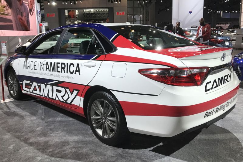 ... und hat diesen Camry in die US-Landesfarben gehüllt. (SP-X/Michael Specht)