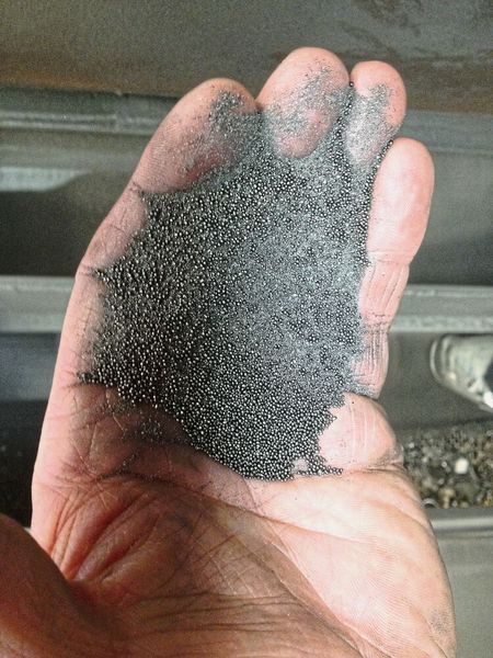 Hoher Staubanteil im Betriebsgemisch führt zu großem Leistungsverlust. (Bild: Pantatec)