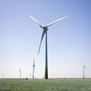 Moderne Windkraftanlagen müssen eine lange Lebensdauer erreichen, dürfen aber gleichzeitig nur geringe Wartungskosten verursachen. 
