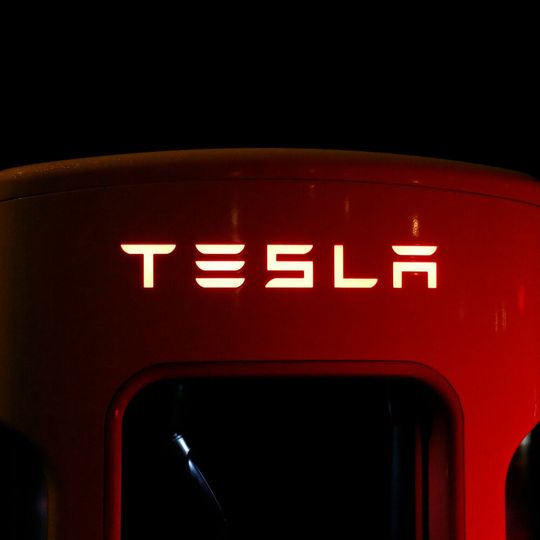 Tesla verliert offenbar mal wieder einen Topmanager.(Bild:  gemeinfrei /  Pixabay)