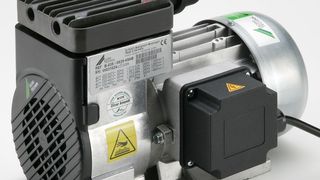 Der ölfreie Kompressor B-038AB von Dürr Technik liefert absolut ölfreie Luft.  (Bild: Dürr)