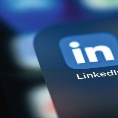 Measurability instead of gut feeling: This is how LinkedIn can be used as a strategic sales lever in mechanical engineering, explains Simone Brett-Murati. (Image: ©prima91 - stock.adobe.com)