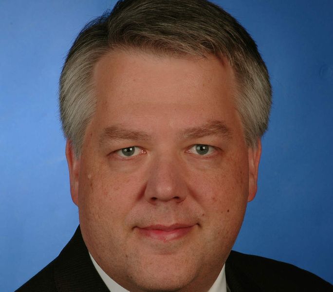 Dr. Volker C. Huck, ABB Automation Products: „Bedingt durch die universellen Einsatzmöglichkeiten und das enorme Einsparpotenzial im Vergleich zu herkömmlicher Messtechnik haben multivariable Messumformer ein hohes Marktpotenzial mit steigender Tendenz.“ (Archiv: Vogel Business Media)