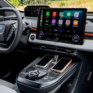 Die Rekuperationsintensität lässt sich in fünf Stufen mit „Schaltwippen“ verstellen.(Bild:  Subaru)