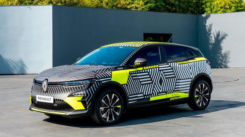 30 Erlkönige sind zu Erprobungsfahrten auf öffentlichen Straßen unterwegs.  (Bild: ampnet/Renault)