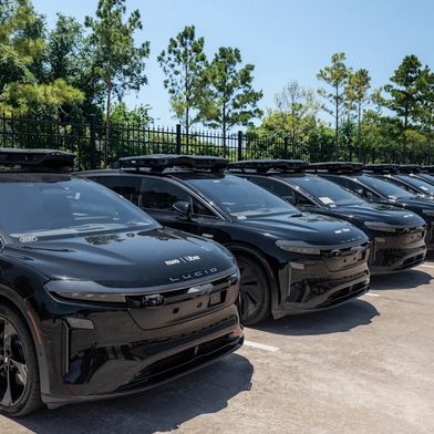 Lucid is currently testing its robotaxis in San Francisco and Houston with safety drivers on board. (Image: Lucid Motors)