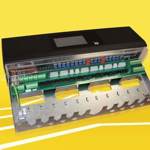 Die Hardware sowie das Gehäuse der EB7000 wurden von Hesch entwickelt.