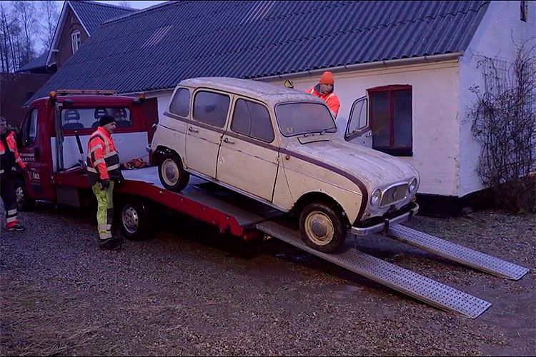 Eine ganze Flotte Autotransporter war im Einsatz. (Campen Auktioner)