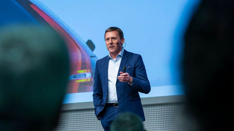 Volvo-Deutschland-Geschäftsführer Thomas Bauch will mit Zuversicht ins Jahr 2021 starten.(Bild:  Stefan Bausewein)
