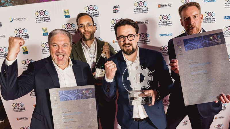 Die Jepsen-Autogruppe aus Regensburg war beim Automotive Business Award 2025 Gesamtsieger in der Kategorie Service mit einem KI-gestützten Serviceprozess. (Stefan Bausewein)