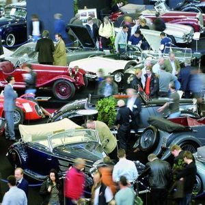 Autos für den kleinen bis sehr großen Geldbeutel suchen in Essen einen Käufer.