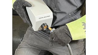 Das „Digital Wolfram“ arbeitet als stiller Begleiter im Hintergrund, der den Schweißvorgang beobachtet und nur dann eingreift, wenn es erforderlich ist. (Bild: Gesellschaft für Wolfram Industrie mbH)