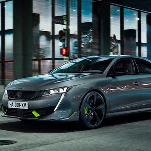 (Peugeot)