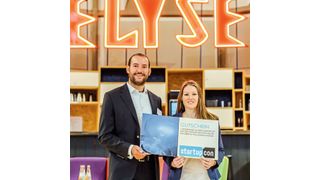 Bastian Baumgart von Energy Cortex und Margareta Merke von Boostani freuen sich über den Sieg. (Chem Cologne )