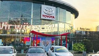 Autolevy ist in Düsseldorf in der Automeile am Höherweg ansässig. (Autolevy)