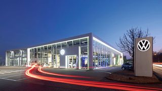 Seit Februar gehören auch die Betriebe des Autohauses Stoll in Lörrach (Foto) und Binzen zu Alphartis. Sie sind jetzt Teil der bhg Autohandelsgesellschaft, der VW-Sparte in dem Mobilitätskonzern. (Bild: Alphartis)