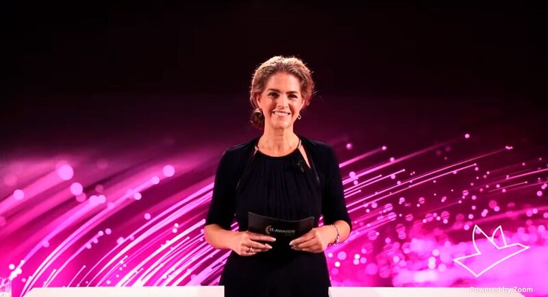 Einen großen Anteil am Erfolg dieser wunderbaren, virtuellen Award-Verleihung hatte natürlich unsere Moderatorin, die charmante Margit Lieverz. (Vogel IT-Medien)
