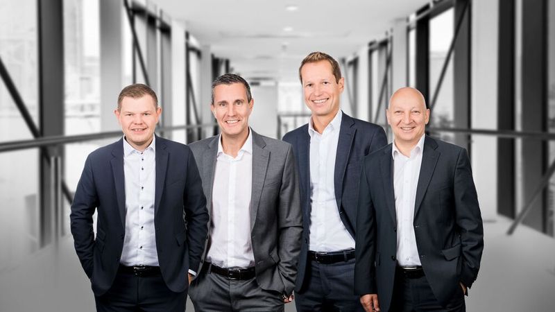 Die Unterberger-Gruppe will durch Übernahmen weiter wachsen: (v. l.) die Geschäftsführer Fritz jun., Gerald und Dieter Unterberger sowie Josef Gruber.(Bild:  Unterberger-Gruppe)