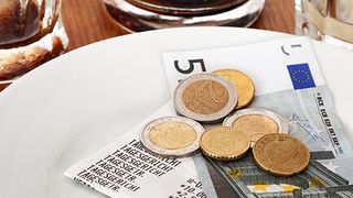 Für digital gut aufgestellte und der Nachhaltigkeit verpflichtete Unternehmen wirkt ein papierbasierter Prozess für das Spesenmanagement wie aus der Zeit gefallen. (Bild: © Edler von Rabenstein - stock.adobe.com)