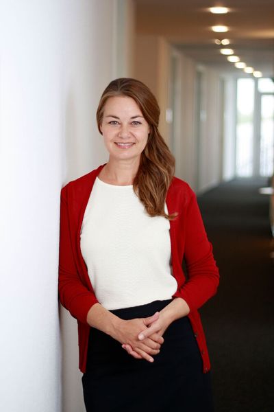 „Linguisten können HMI-Texte verständlich abkürzen, wenn sie den Platz auf den Displays auch ausfüllen können“, erklärt Andrea Modersohn, Mitgründerin und Geschäftsführerin des Sprachdienstleisters Oneword. (Bild: Oneword)