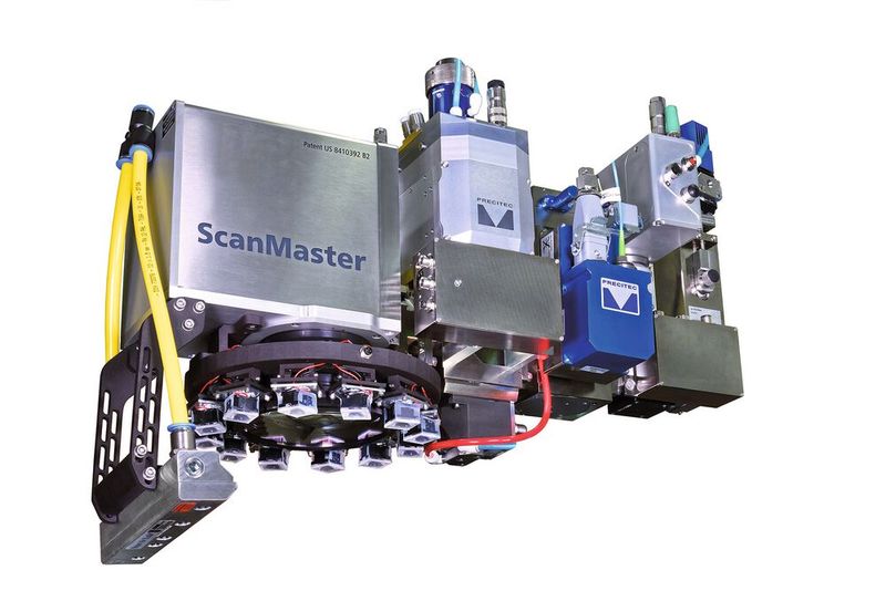 Gefragt ist auch in der Elektromobilität beim Laserschweißen intelligente, hochauflösende Scannertechnik, mit der sich der Abstand zum Werkstück messen, die Bauteillage erkennen und der Prozess in Echtzeit überwachen lässt. (Bild: Precitec)