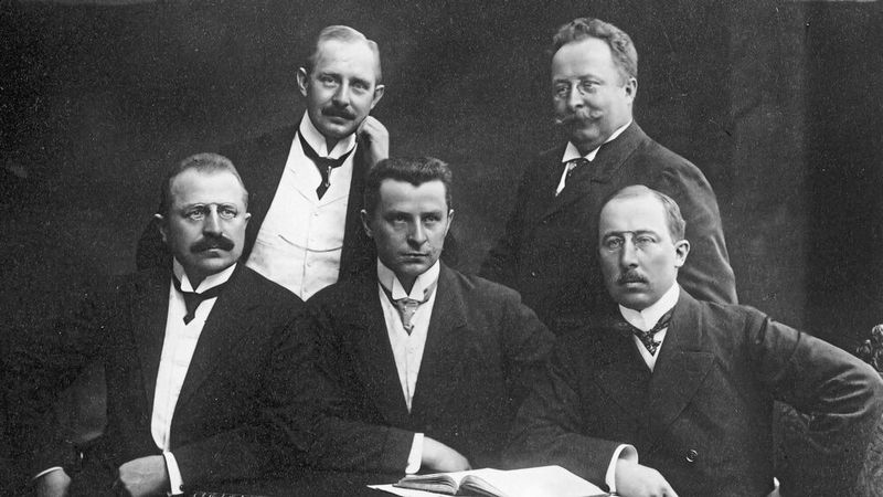 Die fünf Opel-Brüder um das Jahr 1912. (Bild: Opel)