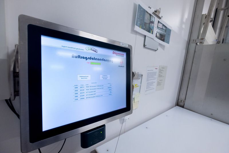 Die Software für die Logistik-, Auftrags- und Produktionssteuerung ist eine Eigenentwicklung von Düpmann in Borgholzhausen. (Bild: Wachendorff / Düpmann)