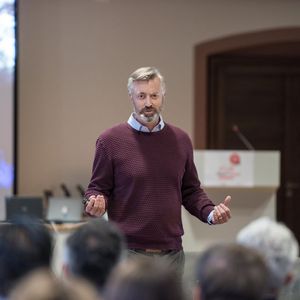 Keynotespeaker Kimo  Quaintance (IQ Gemini): Weshalb Big Data ohne den gesunden Menschenverstand nicht funktionieren kann. 
Weitere Informationen zum Smart Process Manufacturing Kongress lesen Sie auf der Eventseite.