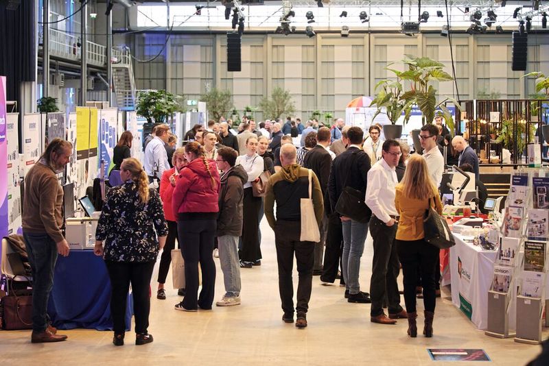 You've made it. Welcome to LAB-SUPPLY. But what exactly will you find here?   For more information about upcoming LAB-SUPPLY trade fairs, visit www.lab-supply.info (Bild: Eye Am Chris)