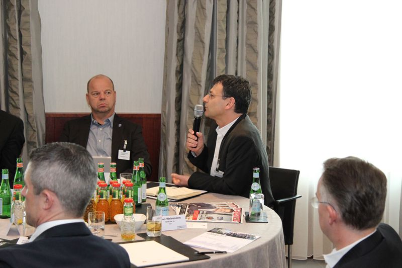 Erste Wortmeldungen und Beiträge von Ulrich Seibold (Director Indirect Sales, HP) und... (Bild: Vogel IT-Medien)