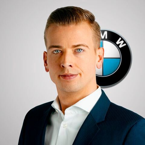 Der 26-jährige Maximilian Kayser ist neues Mitglied der Geschäftsführung der BMW Freese-Gruppe.(Bild:  Freese-Gruppe)