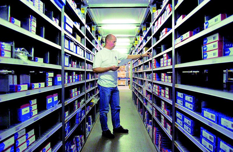 Das Lager des technischen Großhändlers Ludwig Meister umfasst rund 10 000 laufende Meter Hoch- und Handregalfläche. Über 50 000 Artikel, vorrangig für den Maschinenbau, sind dort gelagert.Bild: MTM (Archiv: Vogel Business Media)