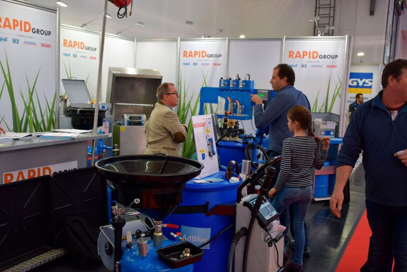 Große Nachfrage konnten auch die Anbieter von elektronisch geregelten Adblue-Füllgeräten verzeichnen. (Holz / »kfz-betrieb«)