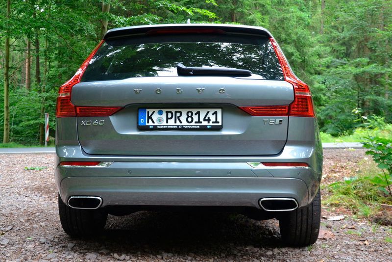 Das Heck des XC60 ist markant gestaltet. (Mauritz)