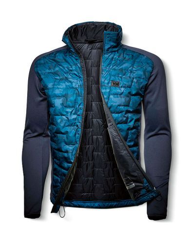 Red Dot Produktdesign 2018: Isolierjacke Lifaloft Hybrid Insulator Jacket von Helly Hansen (Norwegen)– Das Lifaloft Hybrid Insulator Jacket wurde auf die Erfordernisse von Profi-Skifahrern hin entwickelt, die sich ein stylishes, leichtes und zugleich warmes Kleidungsstück wünschten. Ergebnis ist die neue Lifa-Fasertechnologie, kombiniert mit einem Softshell-Stoff, die das Jacket besonders dehnbar und atmungsaktiv machen. Die Jacke verfügt außerdem über eine effiziente Wärmeleistung, ein geringes Gewicht und gute Komprimierbarkeit, sodass sie sich für Skifahren, Bergsteigen oder andere hochintensive Sportarten eignet (•	www.hellyhansen.com). Begründung der Jury: Gekonnt verbindet das Lifaloft Hybrid Insulator Jacket die Ansprüche des Sportlers nach Wärme, Stil und wenig Gewicht – mit dem Resultat eines schicken Allrounders. (Bild: Red Dot/)