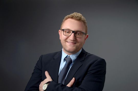 „Man muss immer mit Schocks rechnen, die Unternehmen hart treffen. Doch sollte man auch an bestehende Tools denken, die einem im Ernstfall helfen“, rät Benjamin Eichinger, Director Sales Germany bei Scoutbee.(Bild:  Scoutbee)