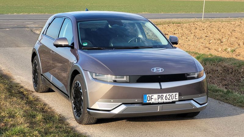 Mit 14.000 Einheiten war der Ioniq 5 im Jahr 2022 die drittbeliebteste Baureihe der Koreaner. (Bild: Wehner - Vogel Communications Group)