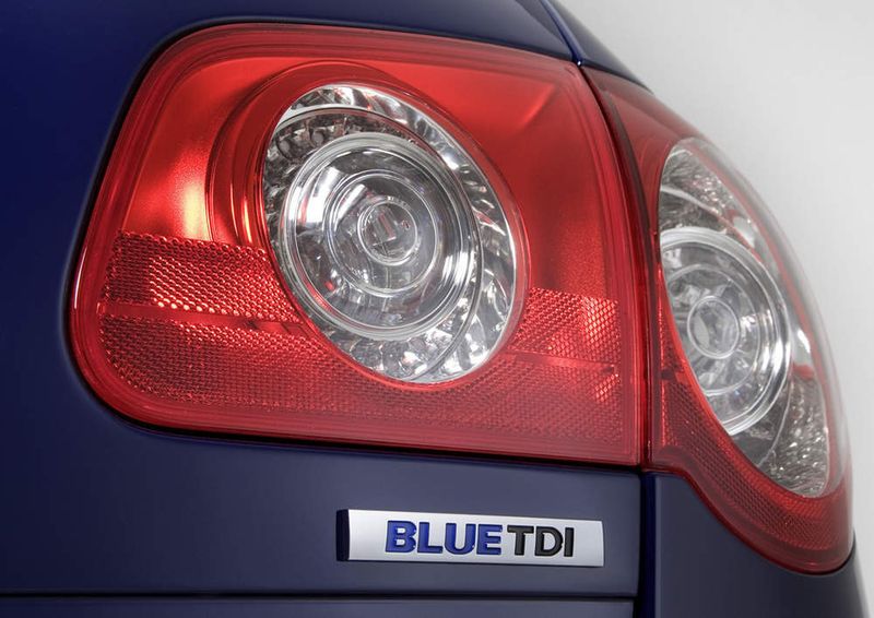 Ein Diesel, (fast) so sauber wie ein Benziner: Der VW Passat Blue TDI erfüllt bereits die Abgasnorm Euro 6. (Archiv: Vogel Business Media)