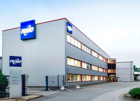 Die Frimo GmbH und die Frimo Group GmbH stehen ab jetzt für den Verkauf bereit. Auch ausländische Töchter des insolventen Automobilzulieferers sollen veräußert werden. Hier mehr dazu.(Bild:  Frimo)
