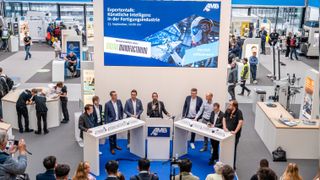 Erfolgreiche Premiere auf der AMB 2024: KI-Expertentalk des Digital Manufacturing Magazins. (Bild: Landesmesse Stuttgart)