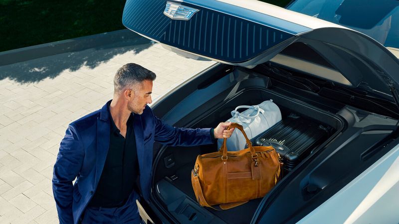 Allein die 345 Liter Frunk-Stauraum sind großzügig dimensioniert. (Bild: Cadillac)