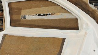 Pflanzenfaserverstärkte Duromere sind eine Alternative für leichte Fahrzeugkarosserien. Im Bild: der Innen- und Außenteil einer Tür aus diesem Werkstoff. (Fachagentur für nachwachsende Rohstoffe e.V.)