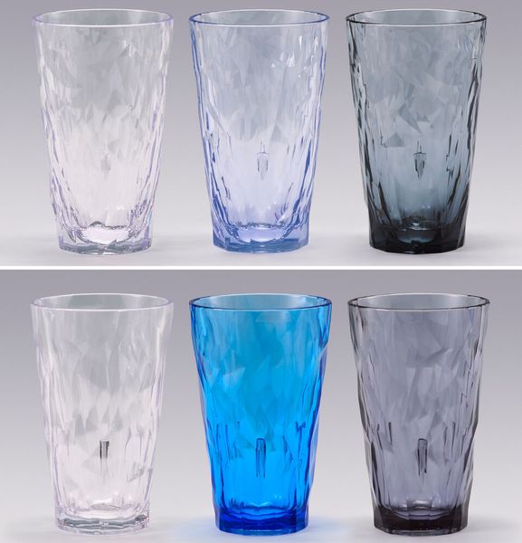 Der 2. Preis geht an das türkische Unternehmen Metplas für den Versuch, die Gläser des deutschen Unternehmens Koziol zu kopieren. Koziol hat seine Plastikgläser mit optischen Eigenschaften von Glas, wie etwa Transparenz, Brillanz und Lichtbrechung ausgestattet. Gleichzeitig seien die Gläser vollständig recycelbar. Metplas hat laut der Jury Form, Konzept und das Facettendesign übernommen und bewirbt das Produkt sogar mit dem Hinweis „patented“. Die Originale sind im Bild oben.  (Bild: Plagiarius)