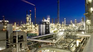 Höhere Carbonsäuren werden in Hochleistungsformulierungen für synthetische Schmierstoffe eingesetzt (Symbolbild). (BASF)