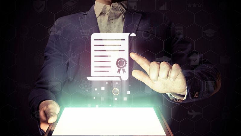 Nicht zuletzt weil sich PKI-Technologien als Standard etabliert haben, wächst die Zahl der damit verbundenen Zertifikate erheblich.(Bild: ©  svetazi - stock.adobe.com)