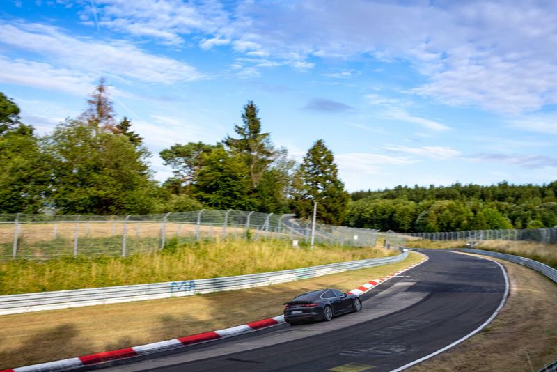 Mehr als 700 PS sorgen für Vortrieb. (Gruppe C Photography)