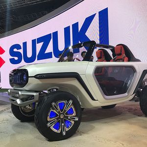 Wie cool man abseits des Asphalts unterwegs sein kann, will Suzuki mit dem E-Survivor zeigen.