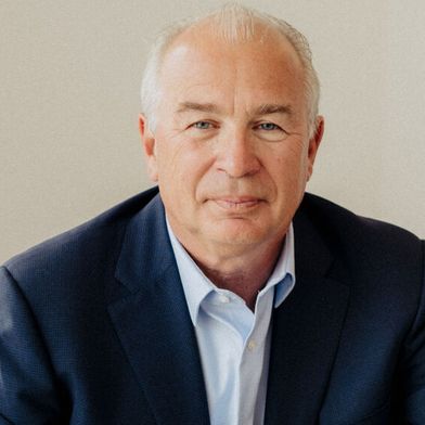 Eckart Klumpp, Vorstandsvorsitzender der Allane SE, ist nach dem positiven Ergebnis im ersten Halbjahr 2025 zuversichtlich, dass die Allane Mobility Group ihre ambitionierten strategischen Ziele erreichen wird.  (Bild: Brocoff Photography)